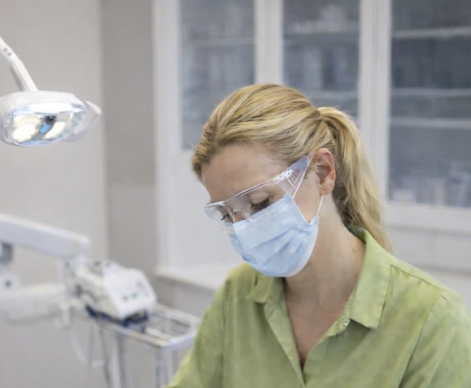 Dr Caitlin Oakley at work at Fresh Dentistry in Blackburn